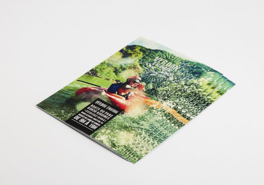 Flyers en papeles reciclados — vista 4