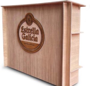 Mostrador de madera grande
