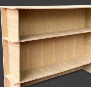 Mostrador de madera grande — vista 2
