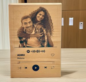 Placa Spotify en metacrilato vista en perspectiva del producto — vista 2
