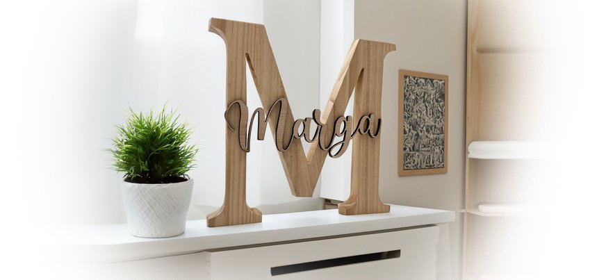 Letra en madera con nombre