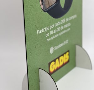 Displays de cartón nido de abeja con soporte fabricados para GADIS — vista 3