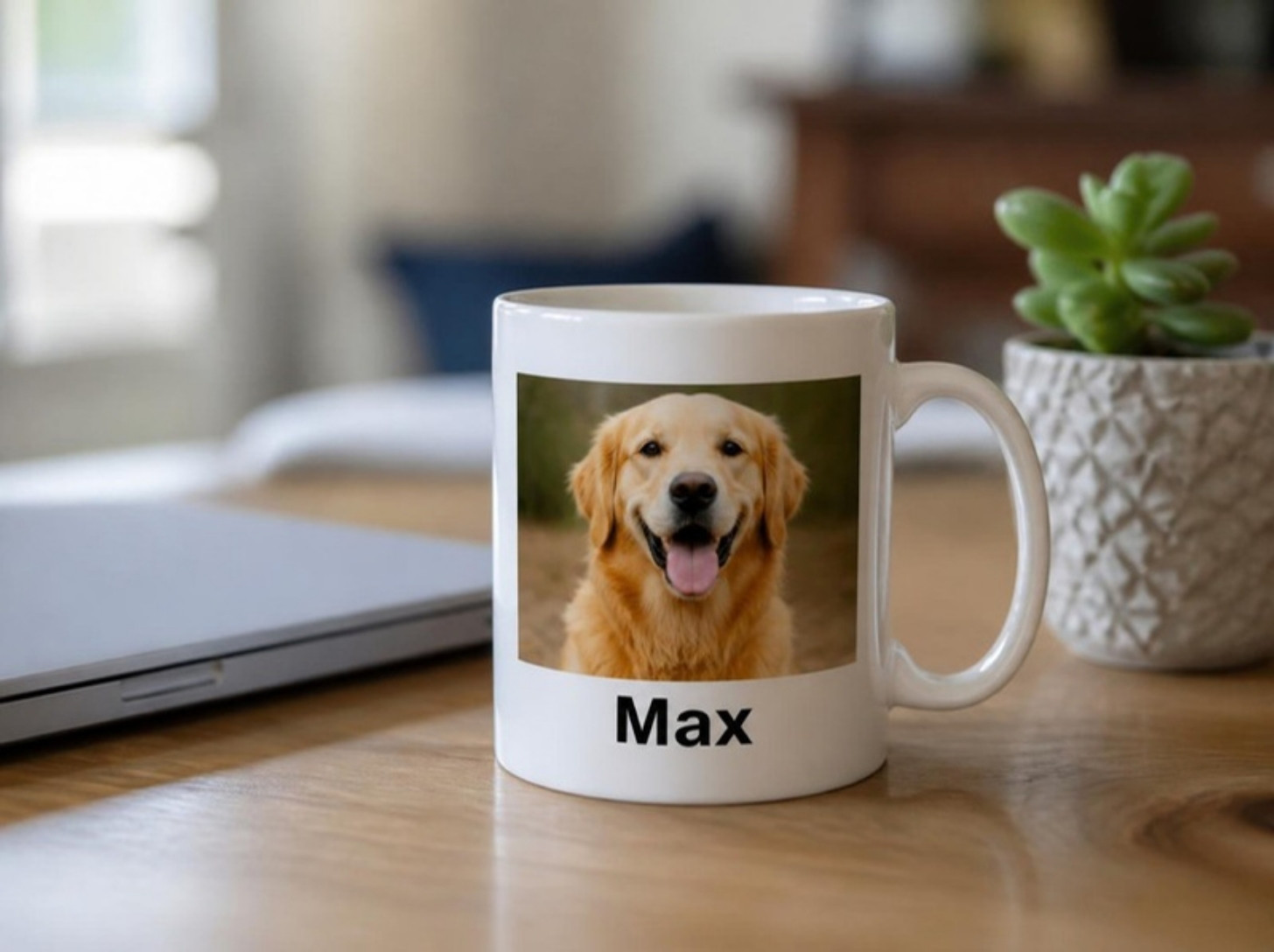 Taza blanca personalizada con una foto y un nombre — vista 3